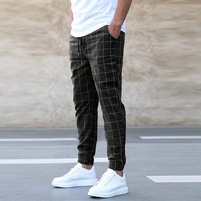 Pantalon à carreaux moderne et confortable