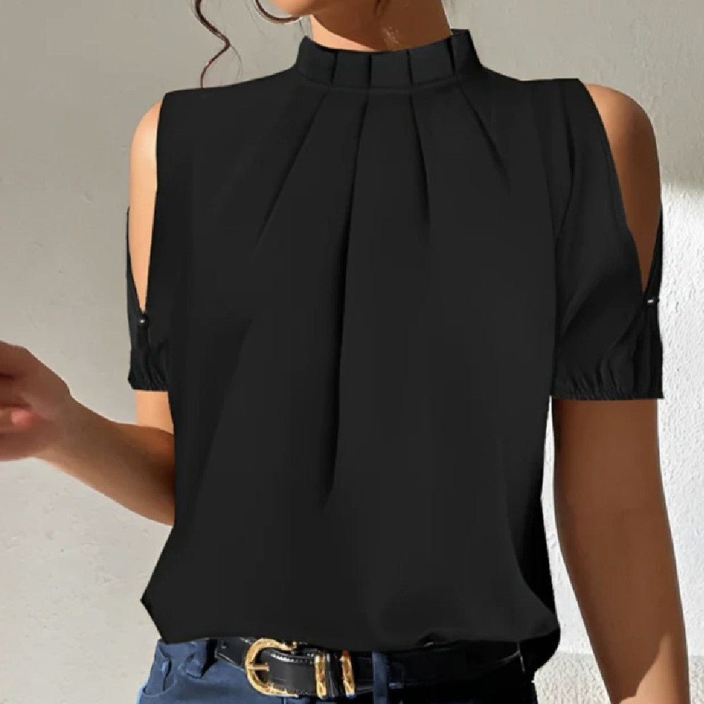 Élégance intemporelle en noir pour un look raffiné et sophistiqué