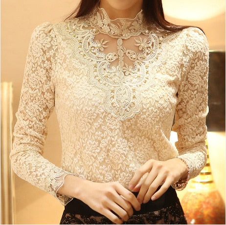 Blouse en dentelle ajourée au style victorien pour femme