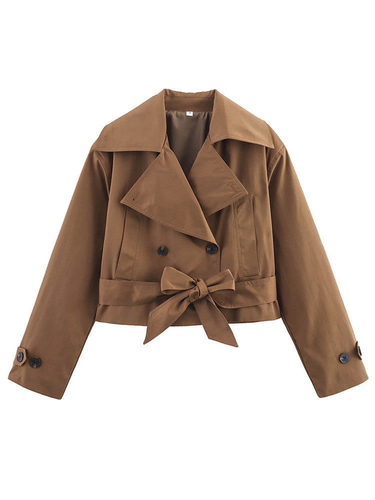 Short women's trench coat with wide collar and waist belt
