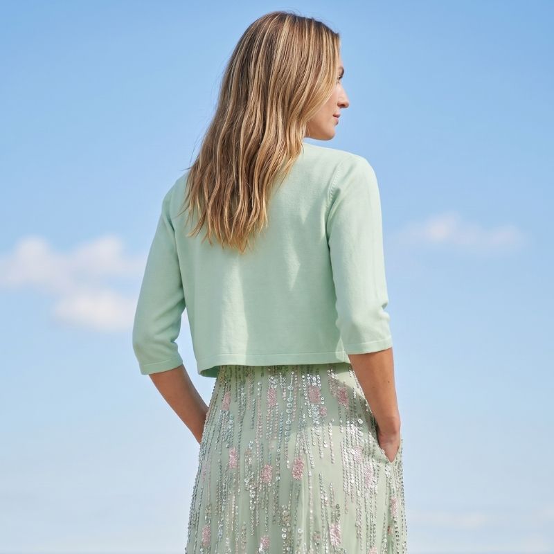 Two-piece midi dress with trendy and elegant floral pattern