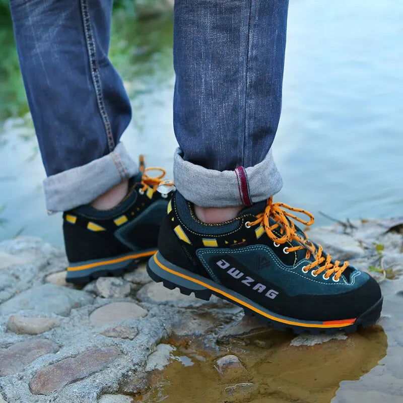 Wasserfeste Wanderschuhe und Kletterschuhe