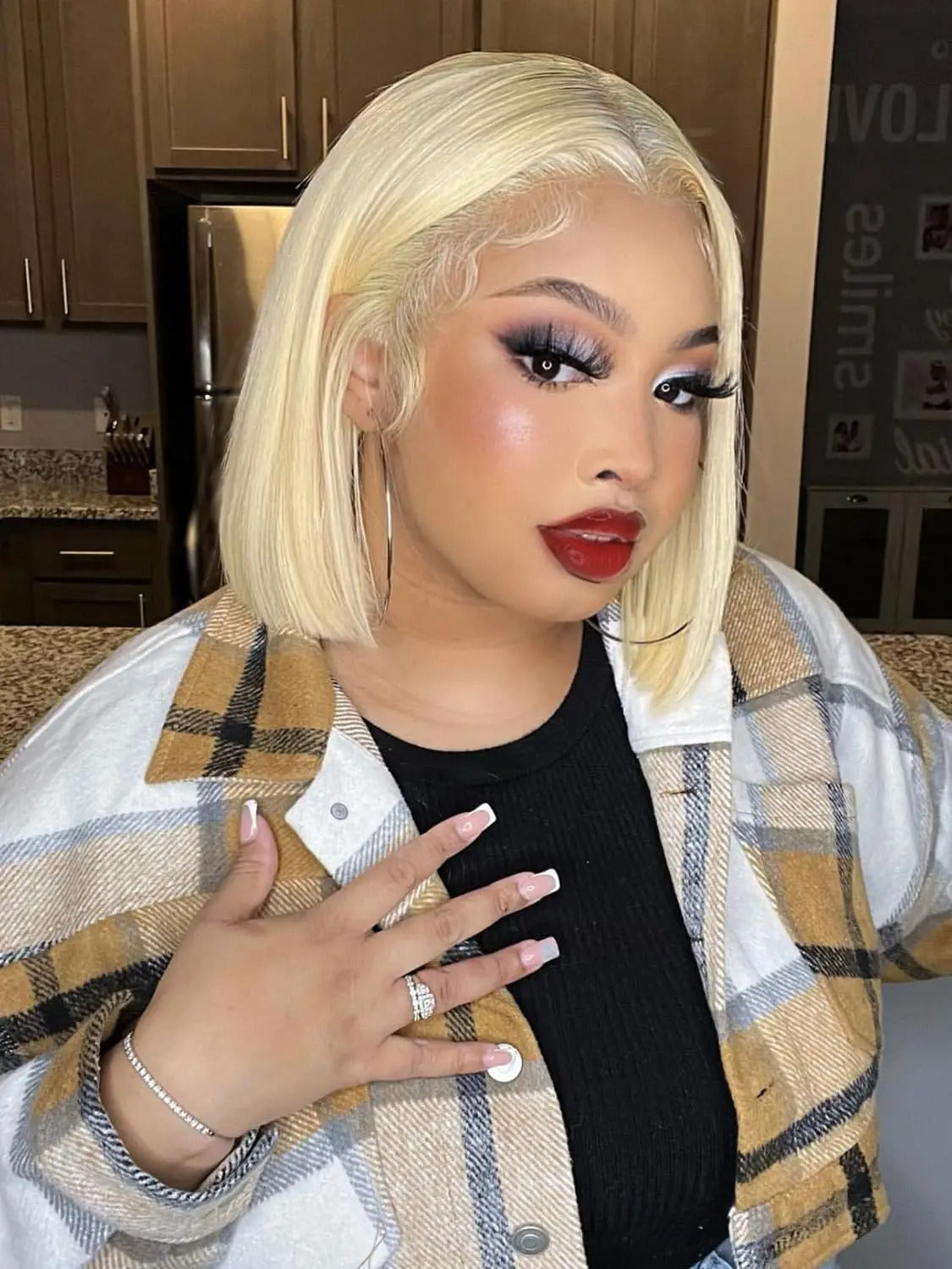 Perruque blonde cheveux courts pour femme