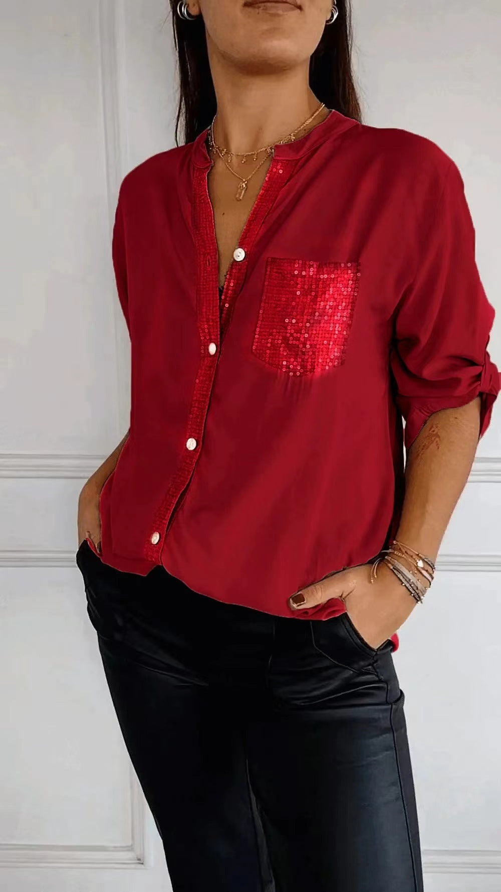 Camicia con tasca di paillettes ed effetto scintillante