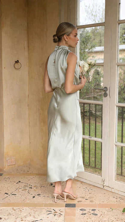 Elegant sparkling long dress for all occasions