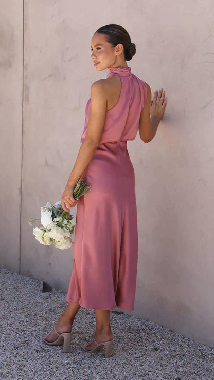 Elegant sparkling long dress for all occasions