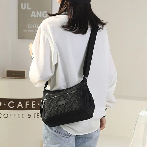 Elegant and Refined Shoulder Bag for Women
