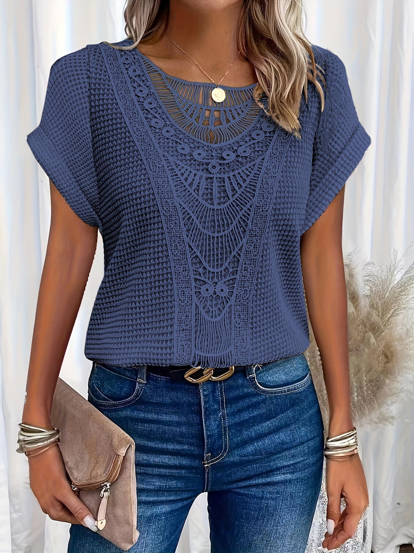 T-shirt élégant avec des détails stylés et raffinés pour femme