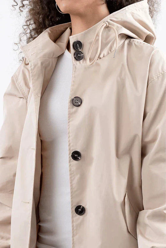 Veste imperméable chic avec capuche ajustable