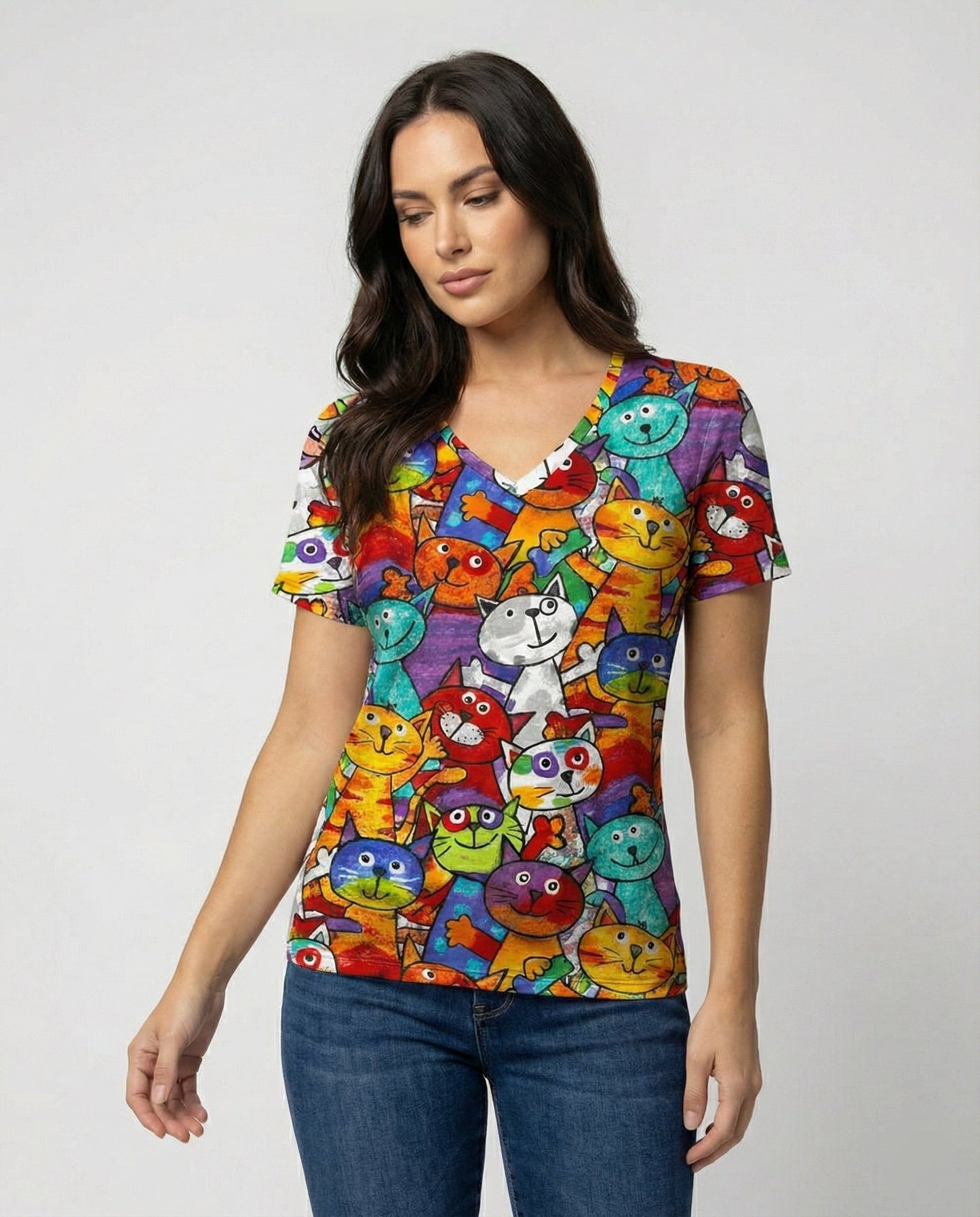 T-shirt confort à motif de chats coloré pour femmes