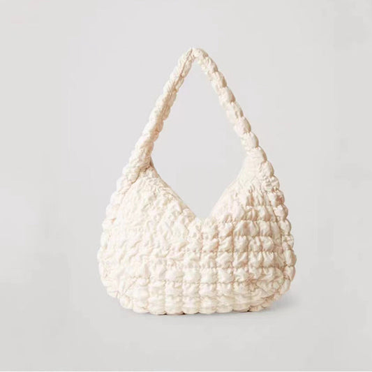 Women's shoulder bag ideal for all your commutes and travels