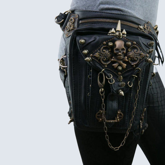 Sac banane gothique avec décorations de crâne stylisées