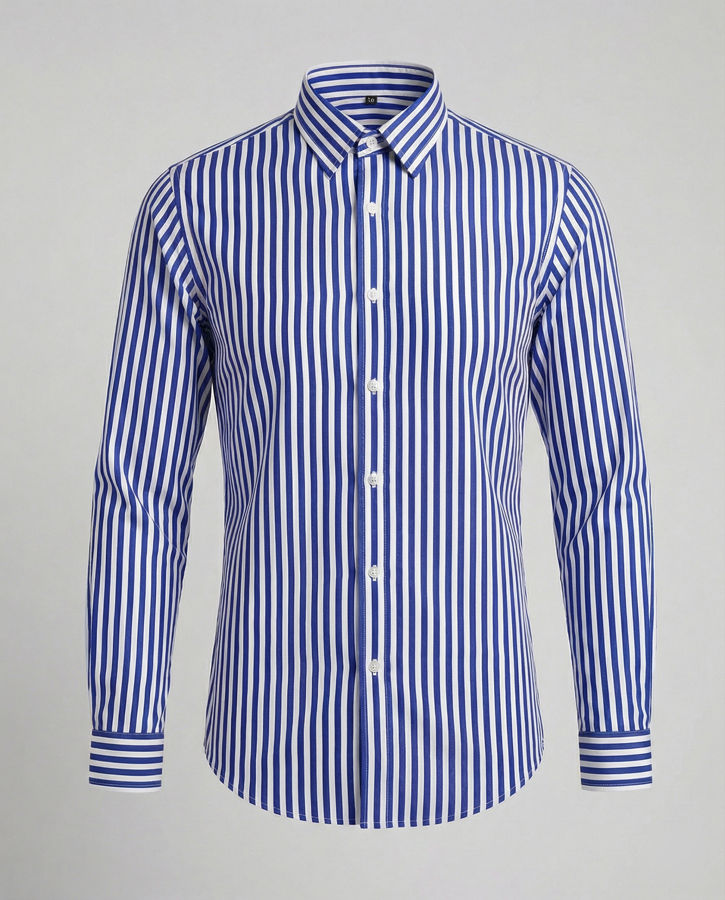 Klasyczna męska koszula w paski o dopasowanym, strukturalnym kroju