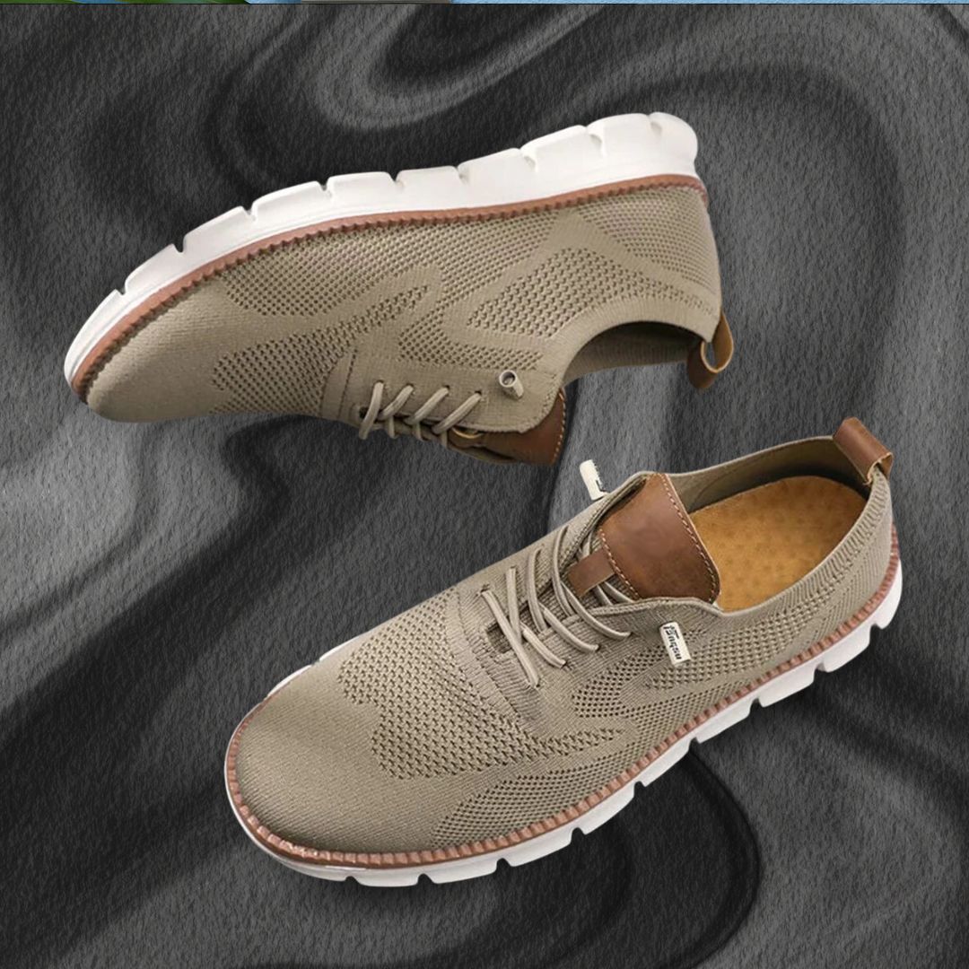 Lightweight Walking Shoes with Breathable Upper and Soft Sole for Men