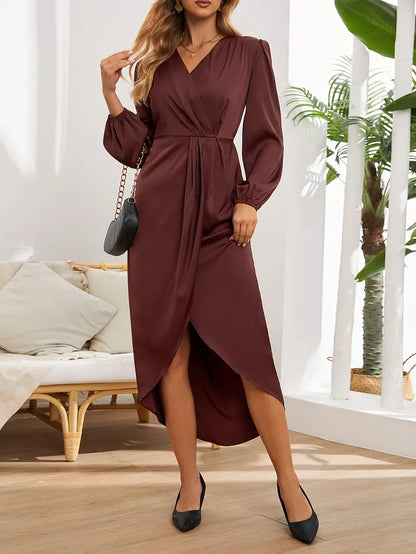 Robe Midi Élégante Style Wrap Pour un Look Chic et Raffiné