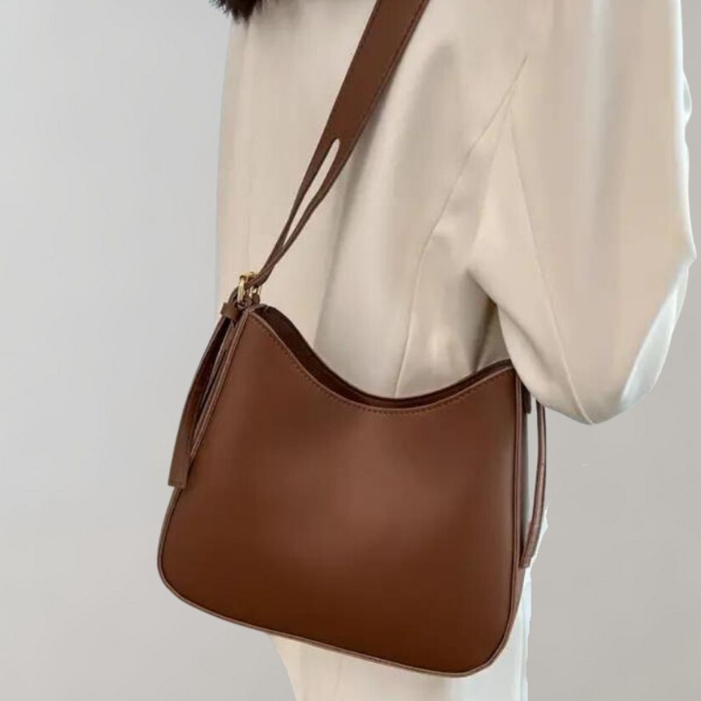 Sac à bandoulière élégant au design minimaliste et raffiné