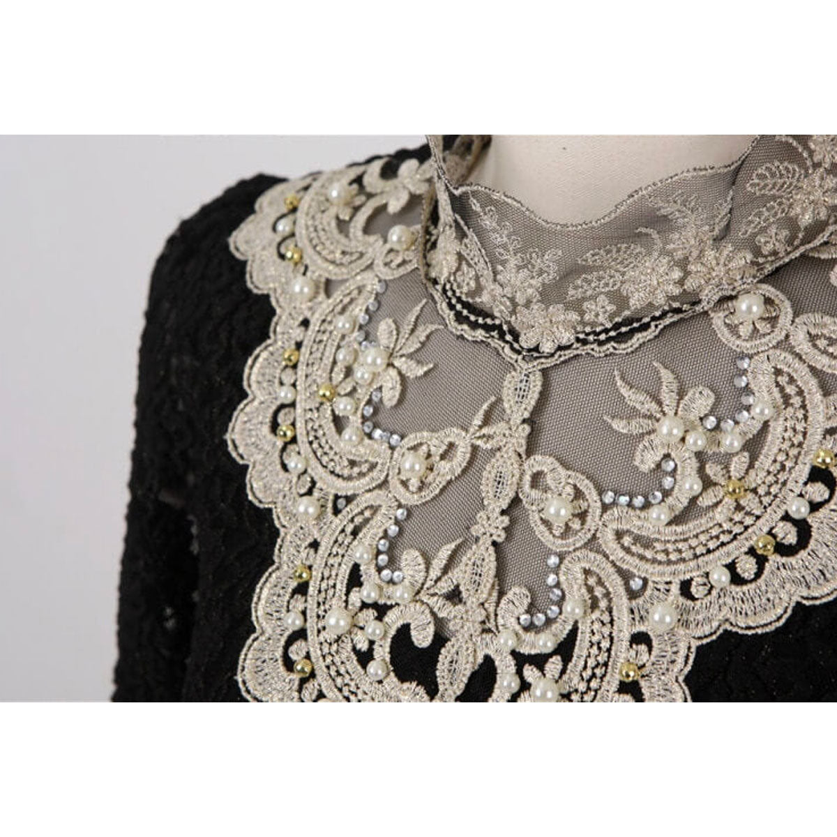 Blouse en dentelle ajourée au style victorien pour femme