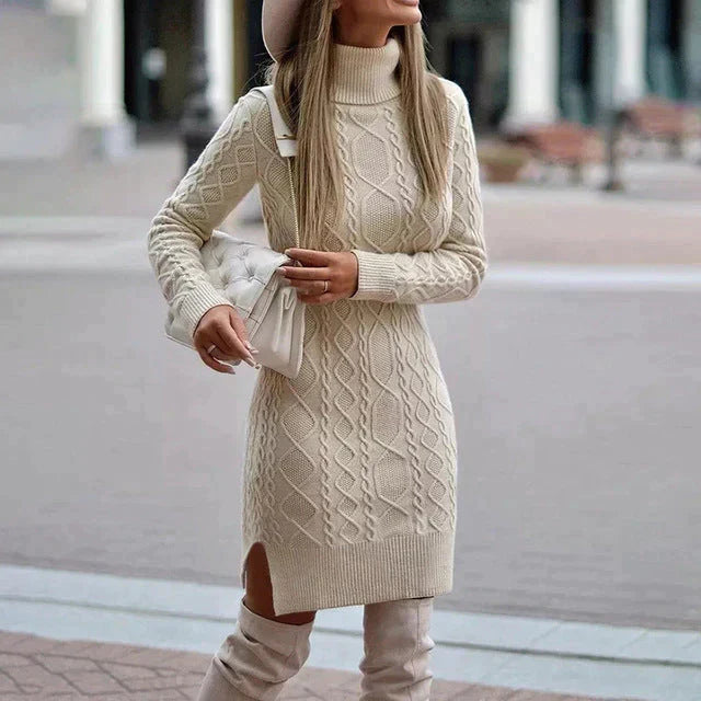 Robe tricotée élégante hiver chaleureuse