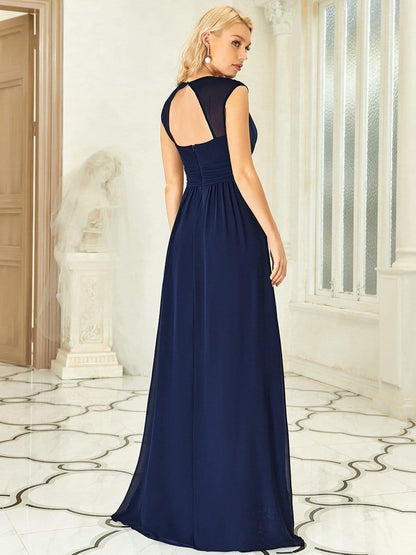 Robe longue de demoiselle d'honneur froncée à col en V