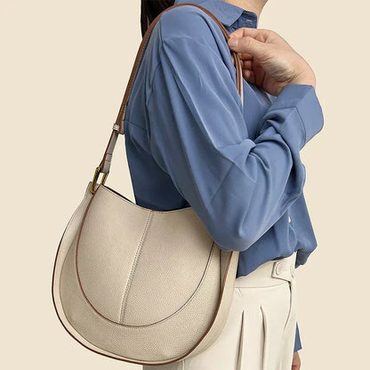 Chic round-shaped shoulder bag with an elegant style