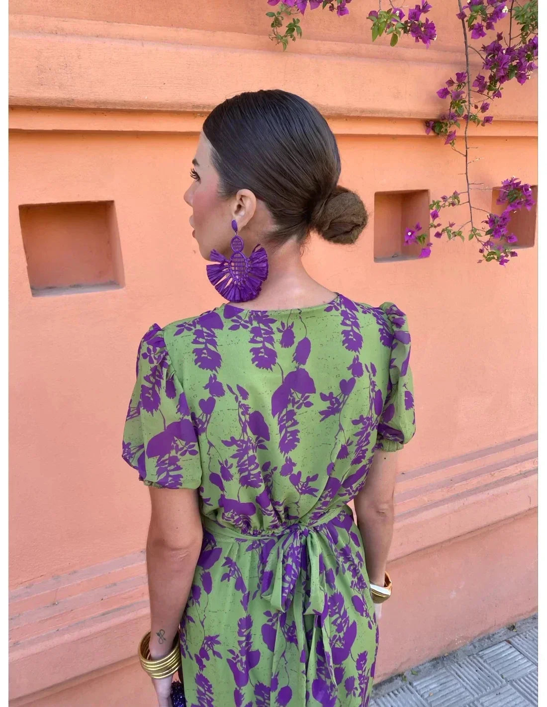 Robe Midi Chic pour une Élégance Assurée en Toute Occasion