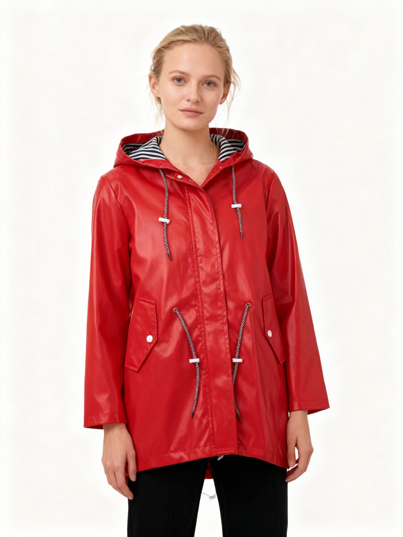 Manteau urbain déperlant avec capuche