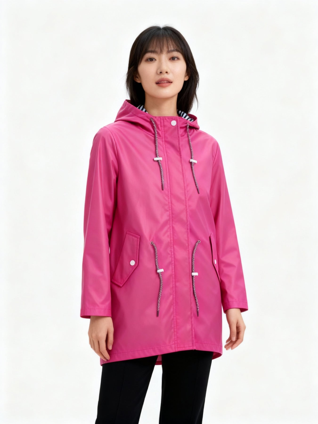 Manteau urbain déperlant avec capuche