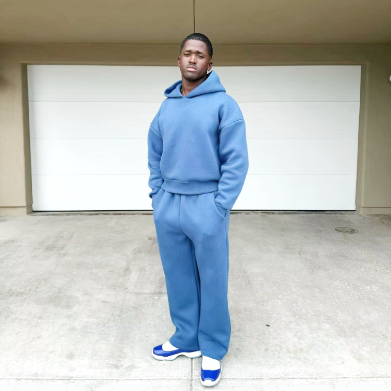 Ensemble Hoodie Chic et Jogging Confortable