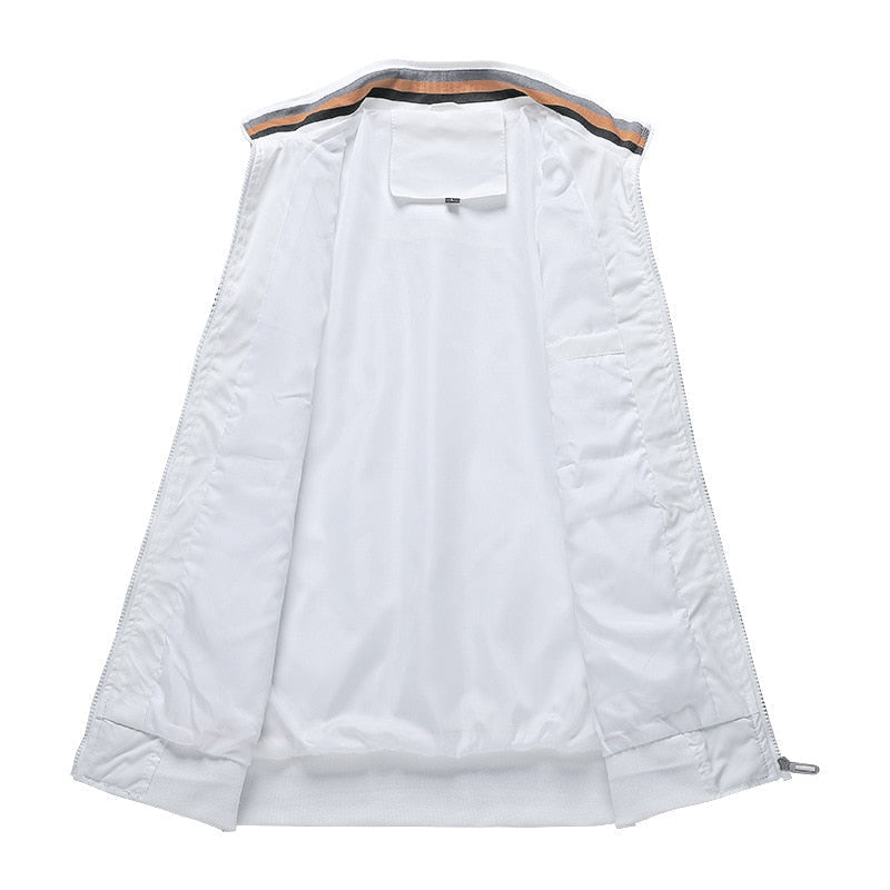 Bomberjacke chic à la coupe moderne