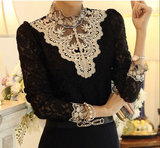 Blouse en dentelle ajourée au style victorien pour femme