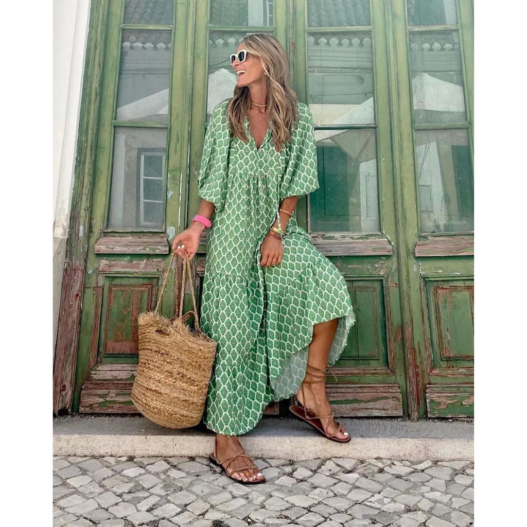 Casual dress with a chic style, comfortable for everyday wear