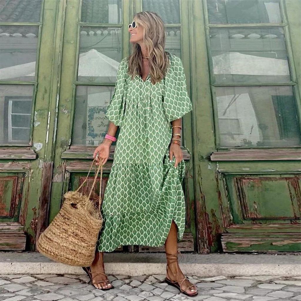 Casual dress with a chic style, comfortable for everyday wear