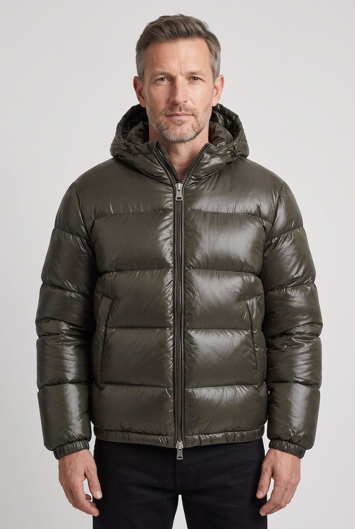 Puffer Jacket with Adjustable Hood and Warm Insulation for men