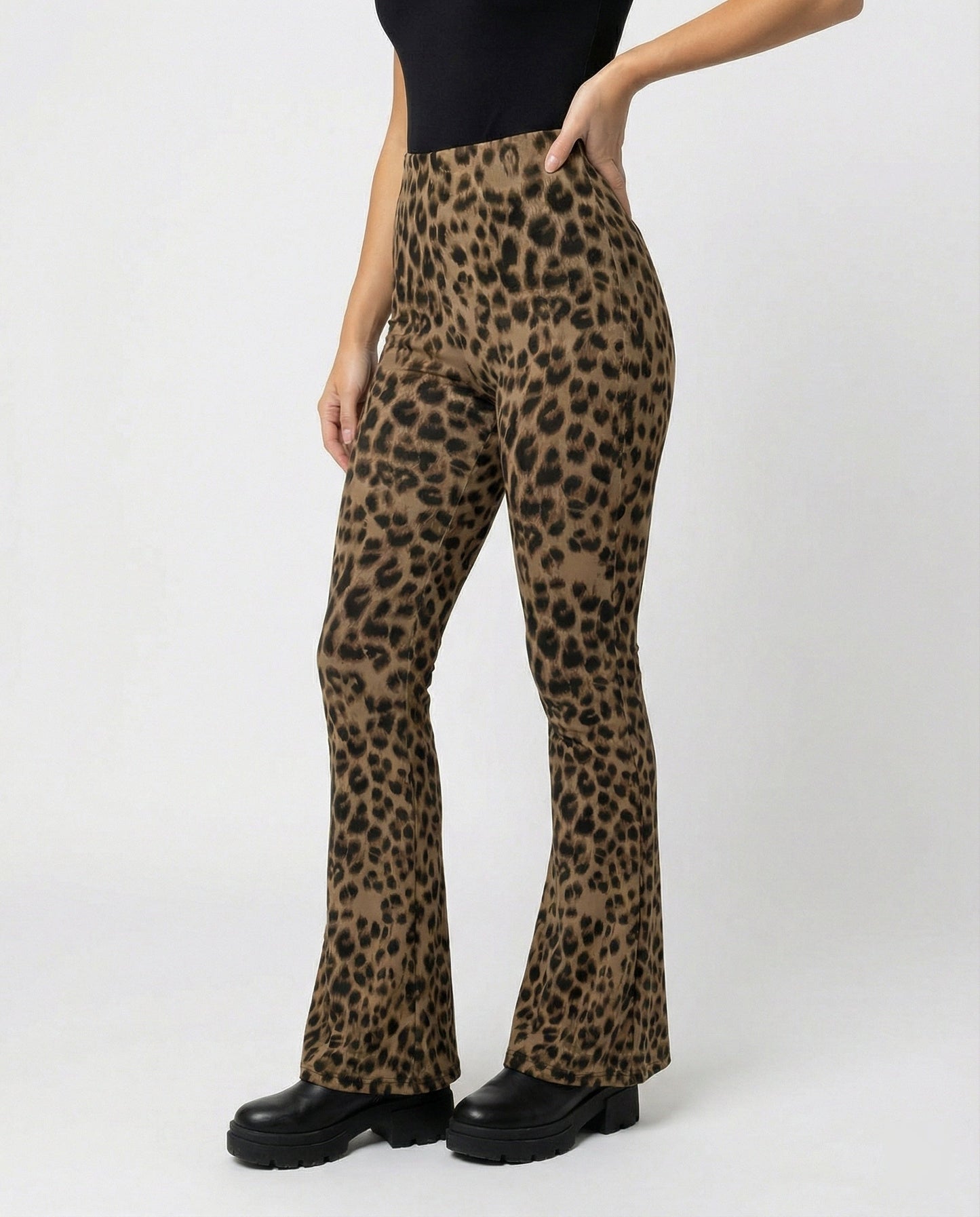 Leggings évasés pour femme avec motif léopard chic