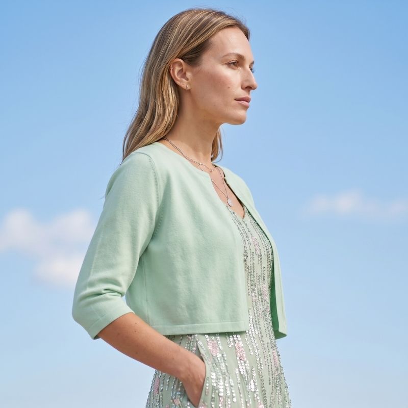 Two-piece midi dress with trendy and elegant floral pattern