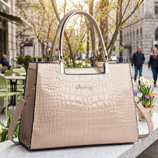 Sparkling elegant handbag for trendy and modern women