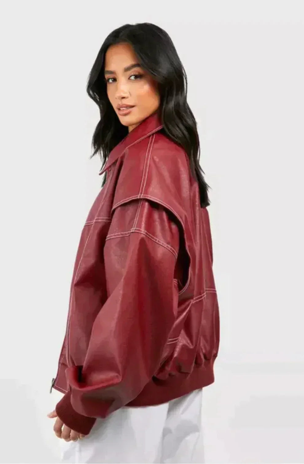Veste oversize rouge élégante en cuir premium