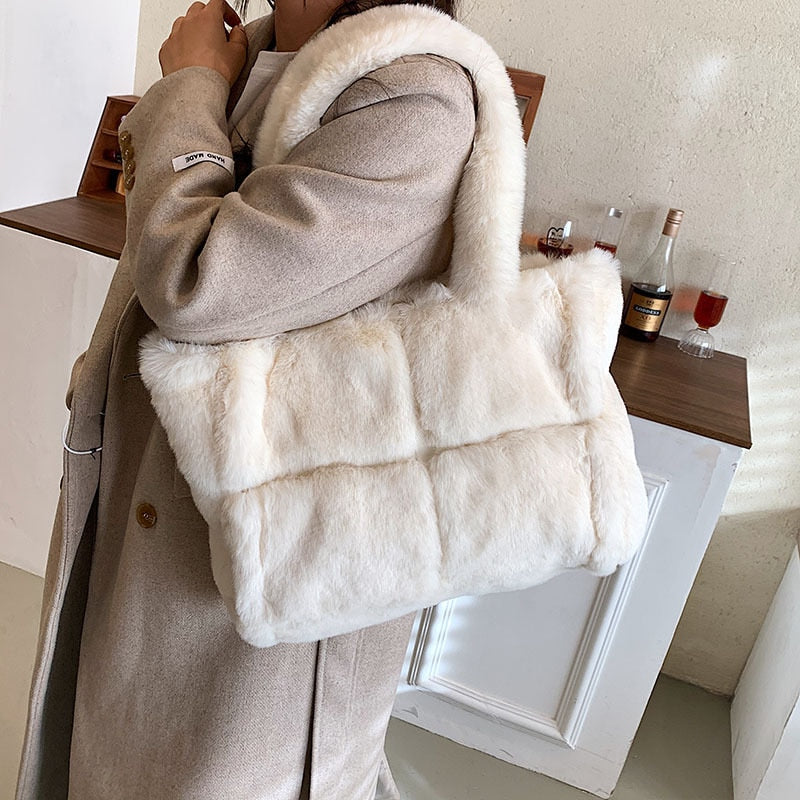 Dante Pipa Sac à main poupée douillet pour femmes en hiver