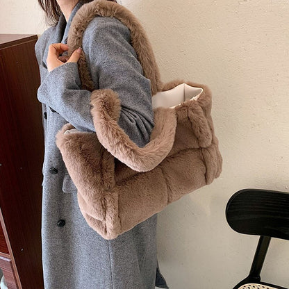 Dante Pipa Sac à main poupée douillet pour femmes en hiver