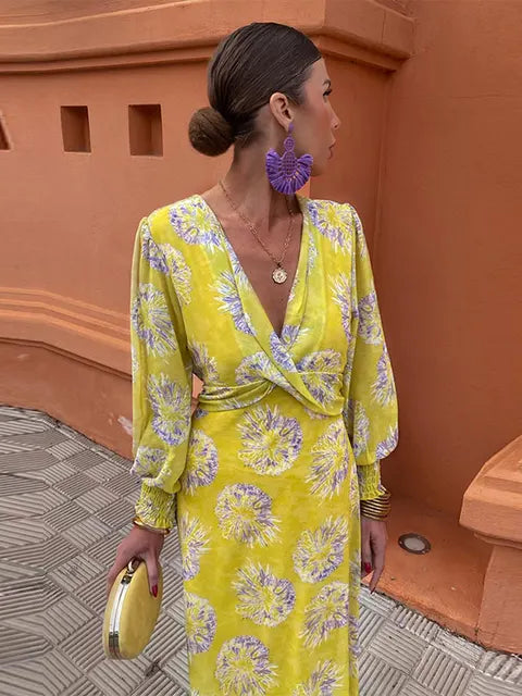 Robe Midi Chic pour une Élégance Assurée en Toute Occasion