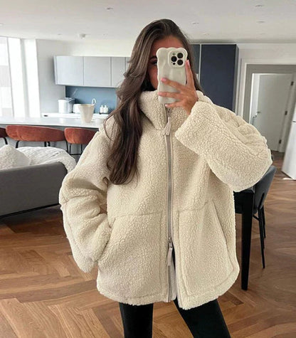 Cappotto in lana casual con collo alto