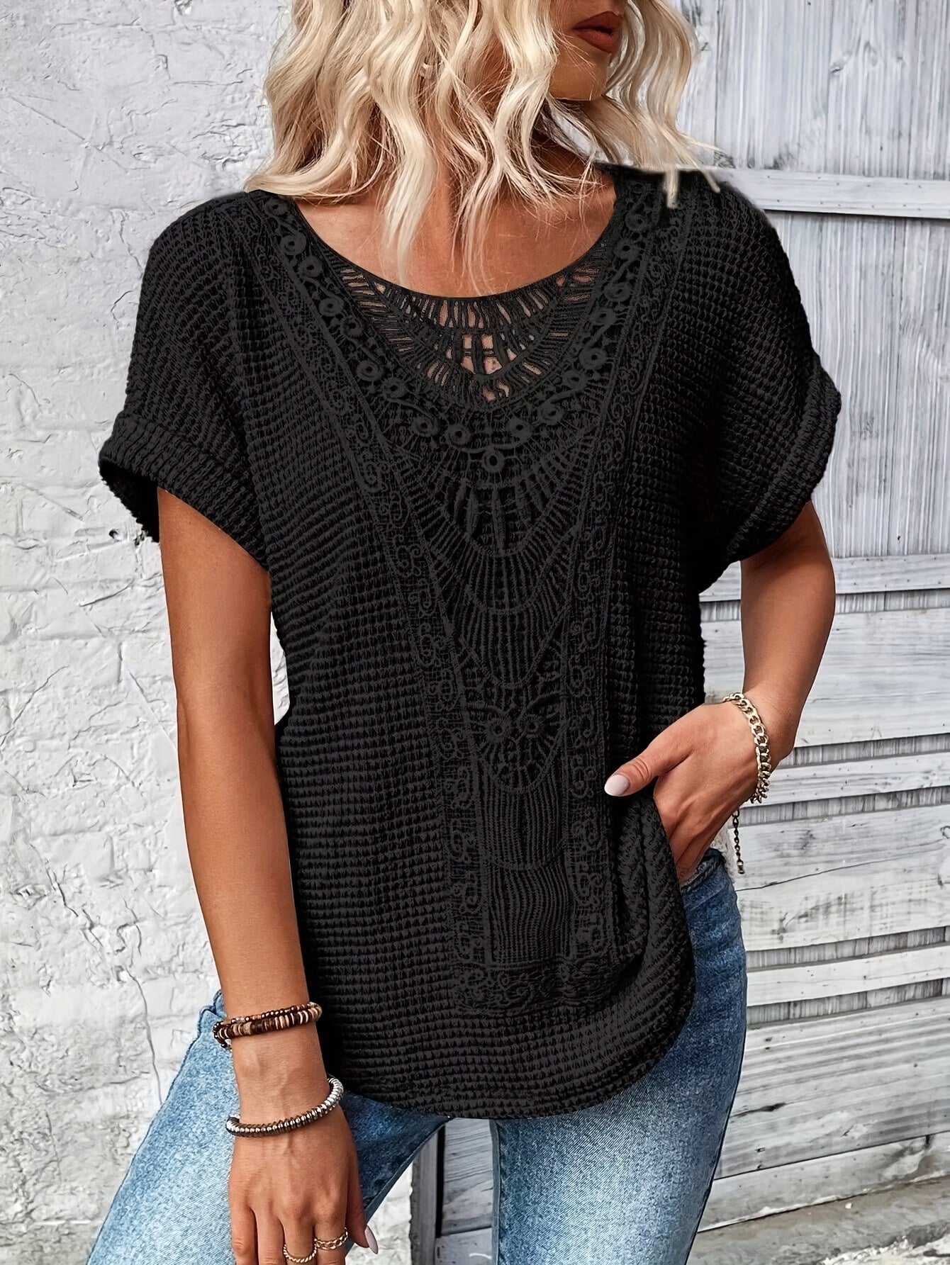 T-shirt élégant avec des détails stylés et raffinés pour femme