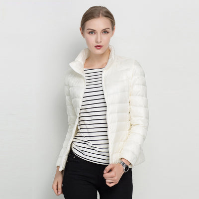 Puffer Jacket with Zipper Pockets and Adjustable Hood for women