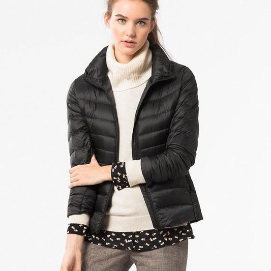 Puffer Jacket with Zipper Pockets and Adjustable Hood for women