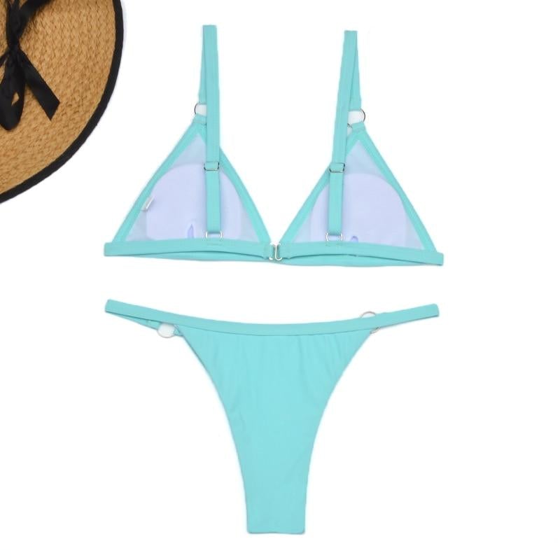 Bikini 2 pièces avec anneaux dorés et bonnets triangulaires