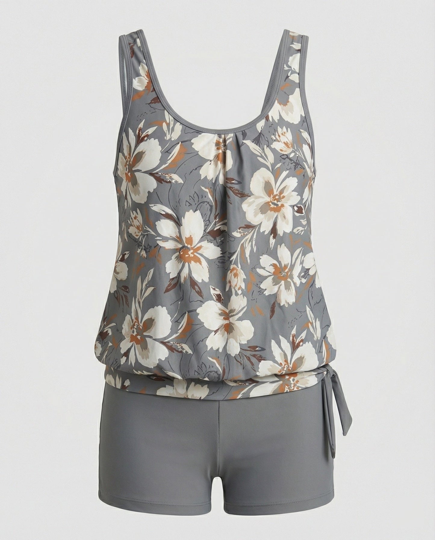 Modischer Tankini für einen schicken und bequemen Sommerlook