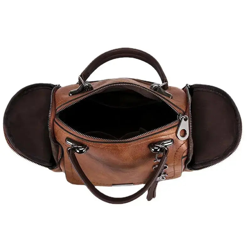 Large capacity handbag with strap and zipper