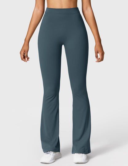 Leggings en V à la coupe élargie