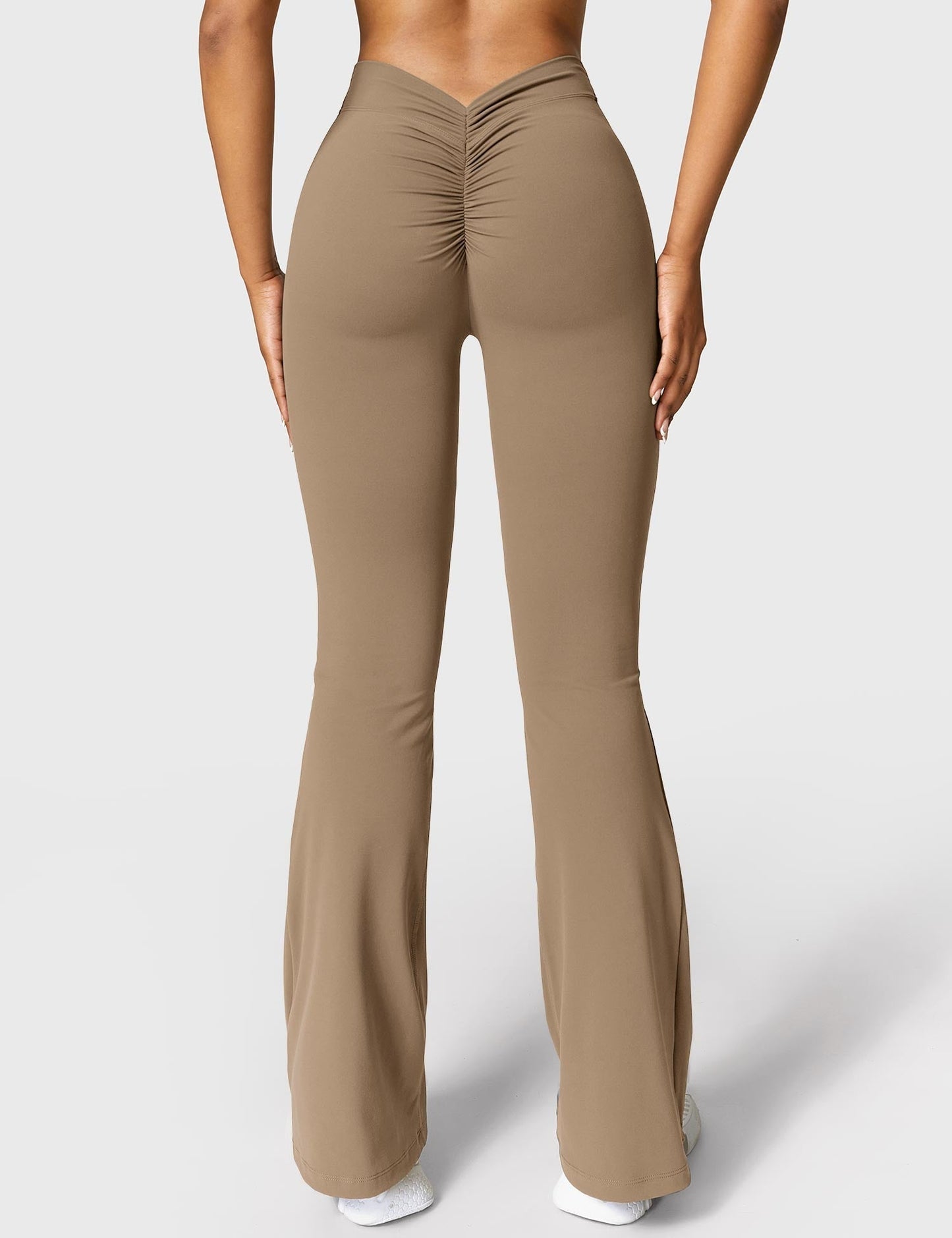 Leggings en V à la coupe élargie